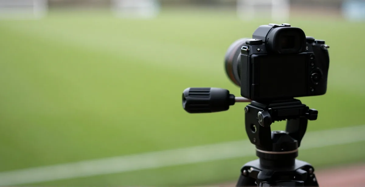 Sabitlenmiş tripod başlığı yakın plan